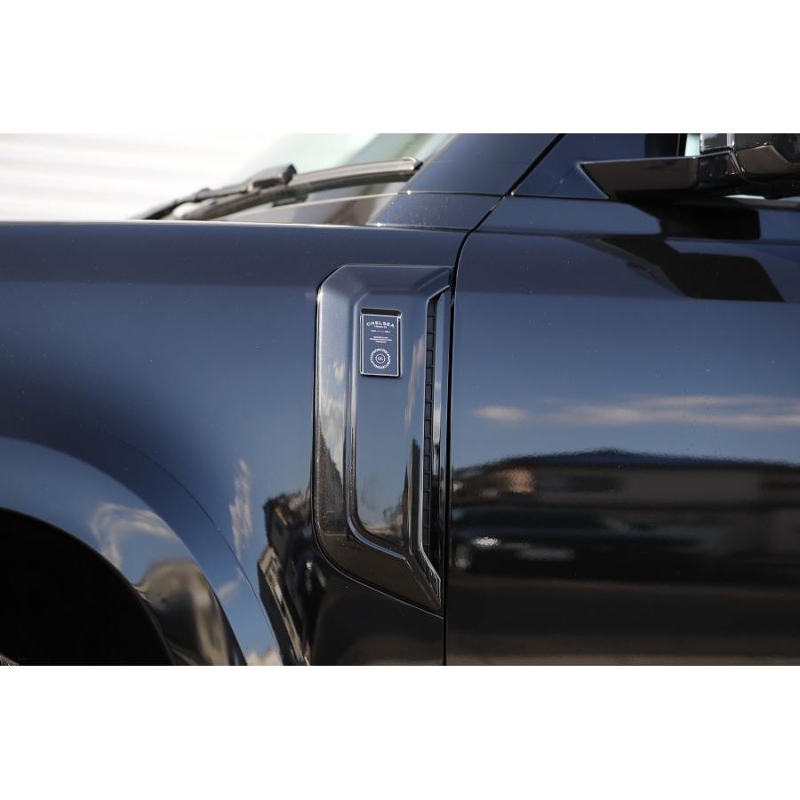 ディフェンダー KAHN LANDMARKサイドベント＆オーナメント/L663ディフェンダー : AMD