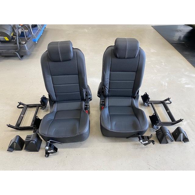 中古純正ハーフレザーサードシート左右セット/ディフェンダーTdci 