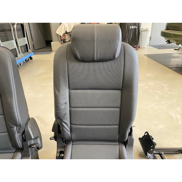 中古純正ハーフレザーサードシート左右セット/ディフェンダーTdci 