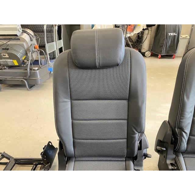 中古純正ハーフレザーサードシート左右セット/ディフェンダーTdci