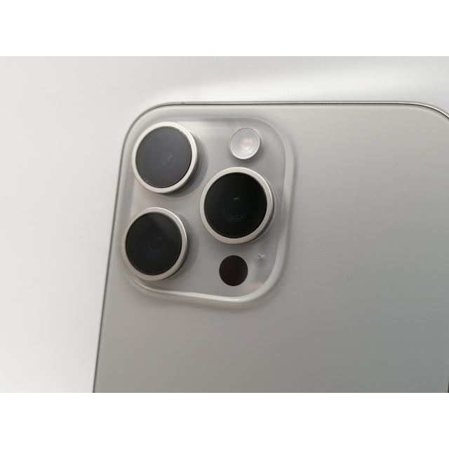 中古】Apple au 【SIMフリー】 iPhone 15 Pro Max 256GB ナチュラル