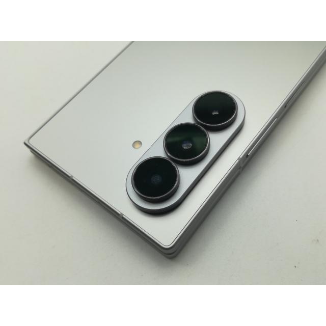 中古】SAMSUNG 国内版 【SIMフリー】 Galaxy Z Fold7 シルバーシャドウ