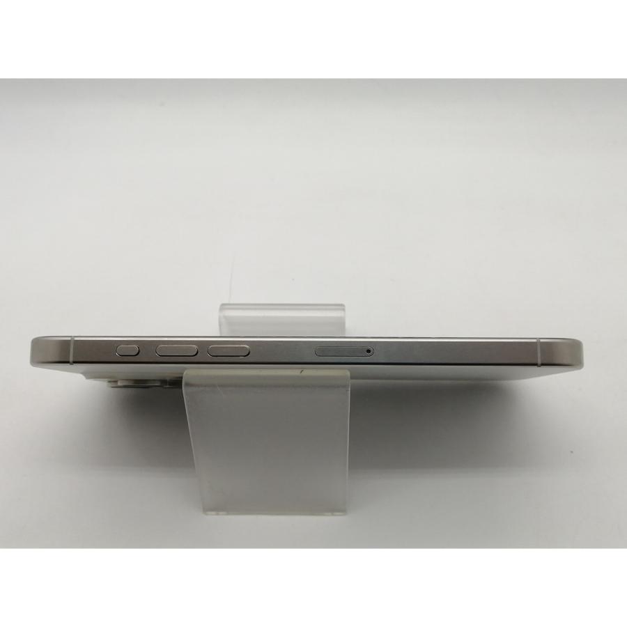【中古】Apple 国内版 【SIMフリー】 iPhone 15 Pro Max 512GB ホワイトチタニウム MU6V3J/A【OSU301】保証期間１ヶ月【ランクB】の画像
