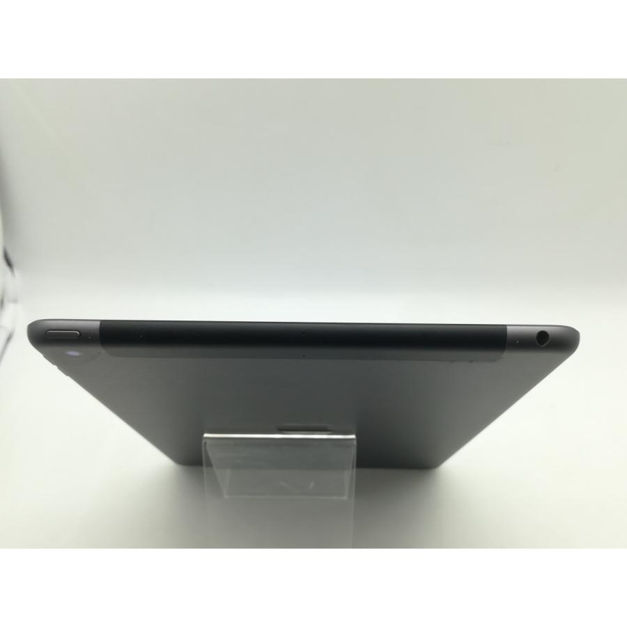 中古】Apple SoftBank 【SIMロック解除済み】 iPad（第8世代/2020
