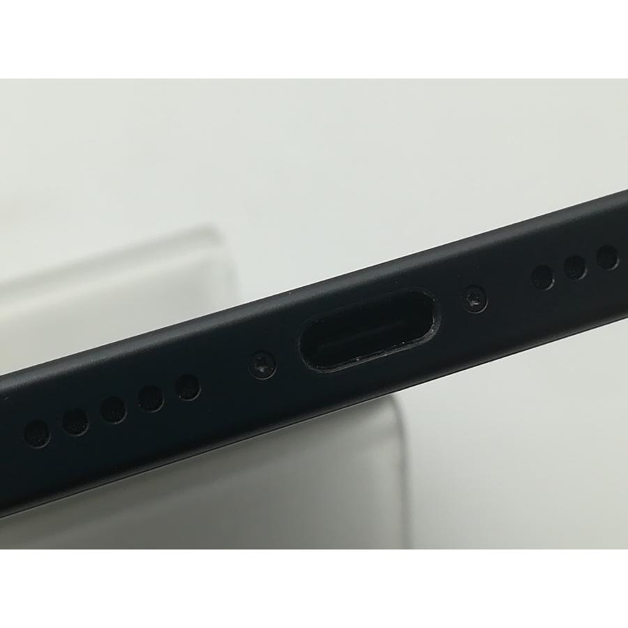 【中古】Apple 国内版 【SIMフリー】 iPhone 16 256GB ブラック MYDW3J/A【OSU301】保証期間１ヶ月【ランクA】の画像