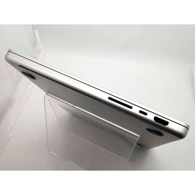 中古】Apple MacBook Pro 14インチ M5(CPU:10C/GPU:10C) 16GB/1TB