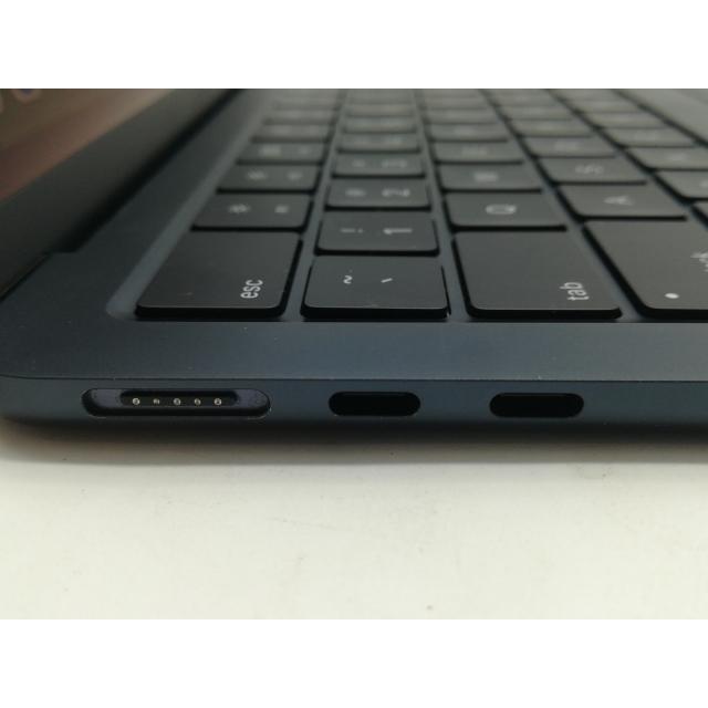 【中古】Apple MacBook Air 13インチ CTO (M2,2022) ミッドナイト M2(CPU:8C/GPU:8C)/16G/256G/30W AC【OSU301】保証期間１ヶ月【ランクA】の画像