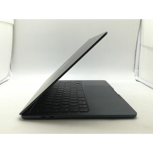 【中古】Apple MacBook Air 13インチ  M2(CPU:8C/GPU:8C) 8GB/256GB ミッドナイト MLY33J/A (M2,2022)【OSU301】保証期間１ヶ月【ランクA】の画像