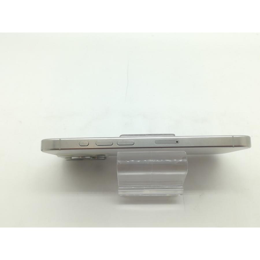 【中古】Apple 国内版 【SIMフリー】 iPhone 15 Pro 128GB ホワイトチタニウム MTU83J/A【OSU301】保証期間１ヶ月【ランクC】の画像
