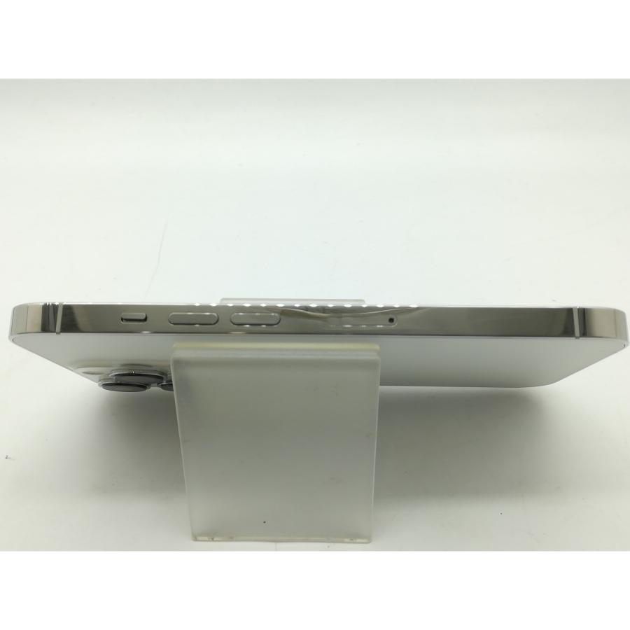 【中古】Apple 国内版 【SIMフリー】 iPhone 13 Pro 1TB シルバー MLV33J/A【OSU301】保証期間１ヶ月【ランクC】の画像