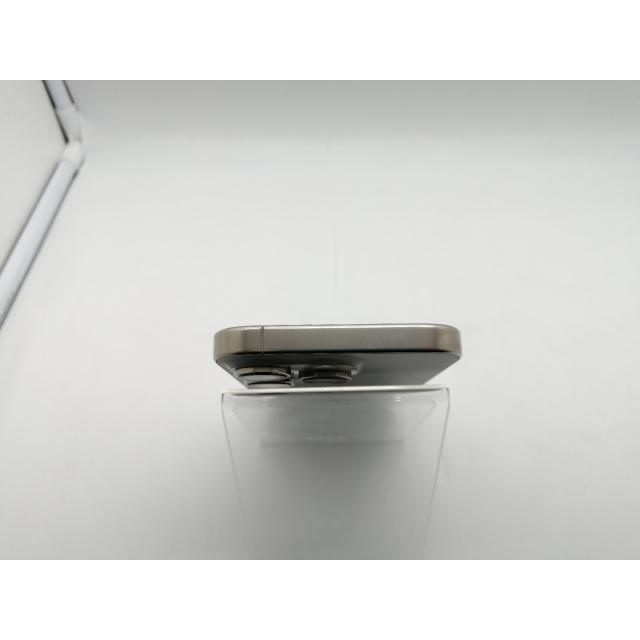 【中古】Apple SoftBank 【SIMフリー】 iPhone 16 Pro 128GB ナチュラルチタニウム MYMY3J/A【OSU301】保証期間１ヶ月【ランクA】の画像