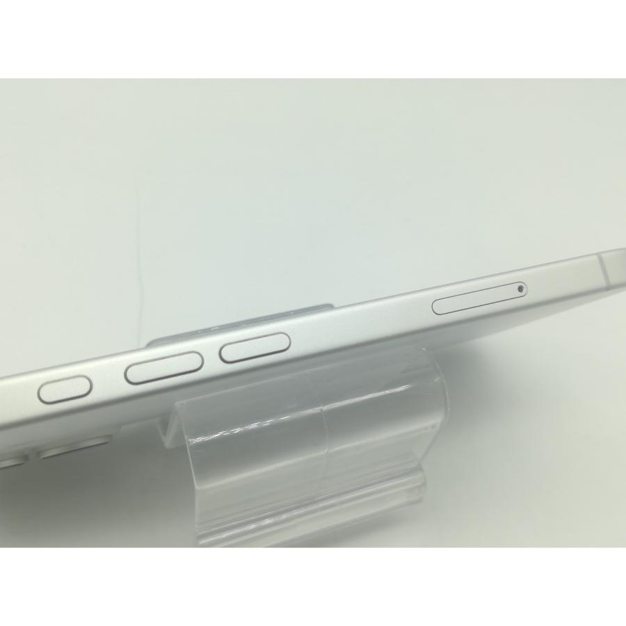 【中古】Apple docomo 【SIMフリー】 iPhone 16 128GB ホワイト MYDR3J/A【OSU301】保証期間１ヶ月【ランクA】の画像