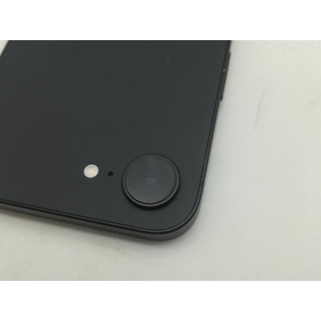【中古】Apple 国内版 【SIMフリー】 iPhone 16e 256GB ブラック MD1T4J/A【OSU301】保証期間１ヶ月【ランクB】の画像