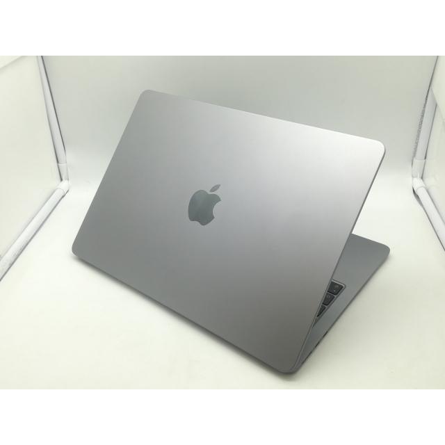 【中古】Apple MacBook Air 13インチ CTO (M2,2022) シルバー M2(CPU:8C/GPU:10C)/16G/512G/35W AC(USB-Cx2)【OSU301】保証期間１ヶ月【ランクA】の画像