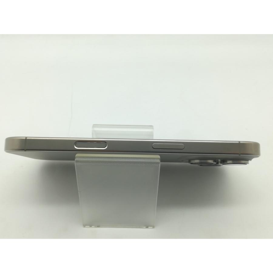 【中古】Apple 国内版 【SIMフリー】 iPhone 16 Pro 256GB ナチュラルチタニウム MYN33J/A【大須アメ横】保証期間１ヶ月【ランクB】の画像