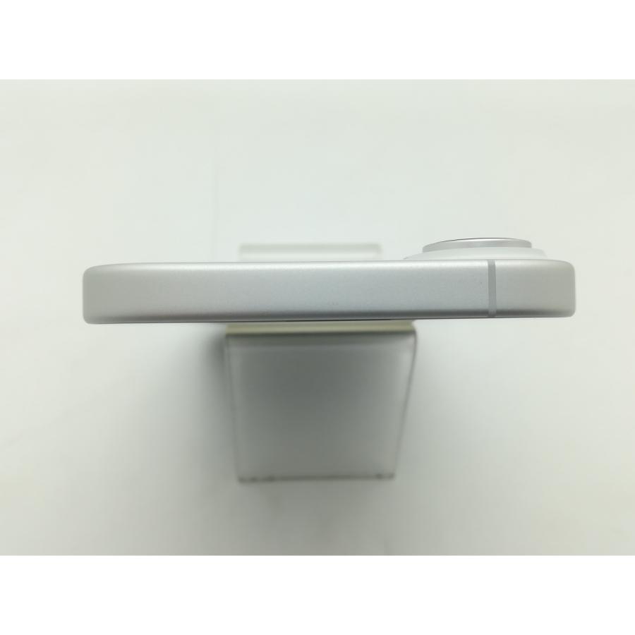 【中古】Apple 国内版 【SIMフリー】 iPhone 17 256GB ホワイト MG684J/A【OSU301】保証期間３ヶ月【ランクA】の画像