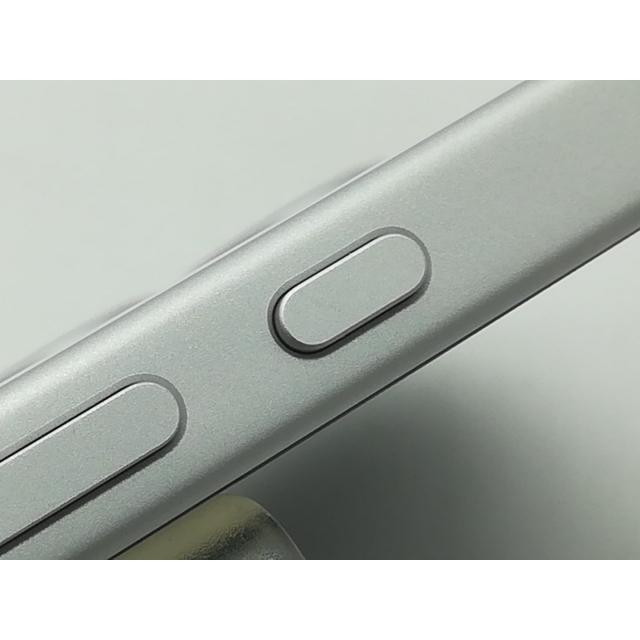 【中古】Apple 国内版 【SIMフリー】 iPhone 17 256GB ホワイト MG684J/A【OSU301】保証期間３ヶ月【ランクA】の画像