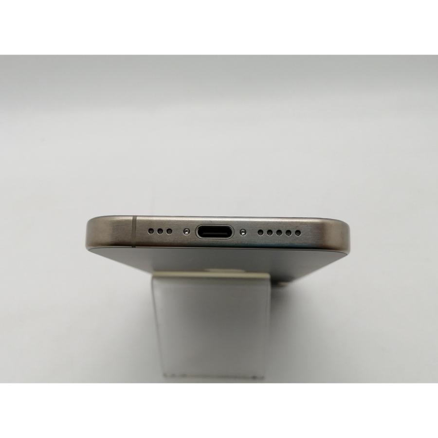 【中古】Apple 国内版 【SIMフリー】 iPhone 15 Pro 128GB ナチュラルチタニウム MTU93J/A【大須アメ横】保証期間１ヶ月【ランクA】の画像