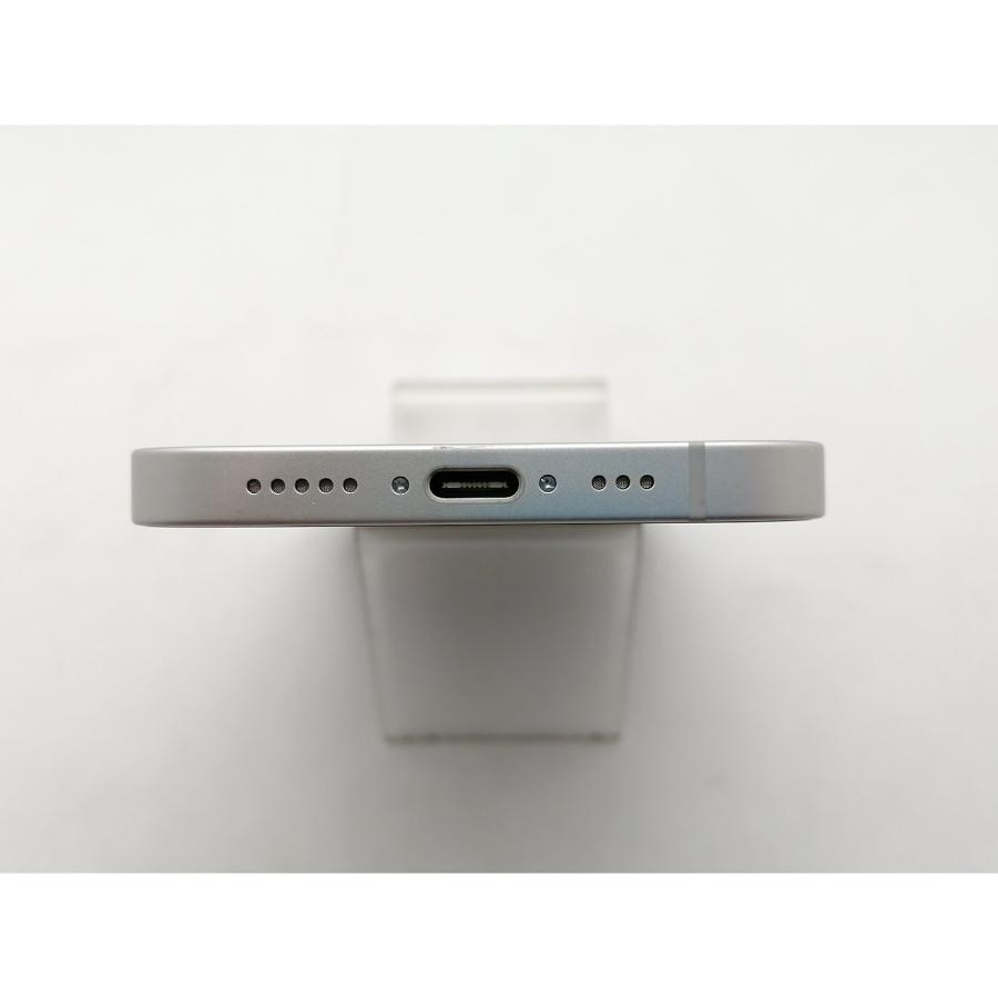 【中古】Apple docomo 【SIMフリー】iPhone 16e 512GB ホワイト MD274J/A【OSU301】保証期間１ヶ月【ランクA】の画像