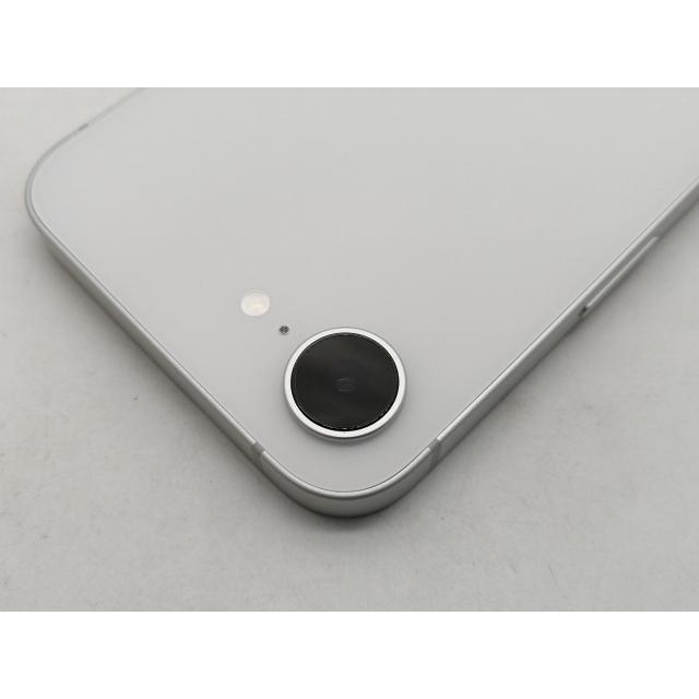 【中古】Apple docomo 【SIMフリー】iPhone 16e 512GB ホワイト MD274J/A【OSU301】保証期間１ヶ月【ランクA】の画像