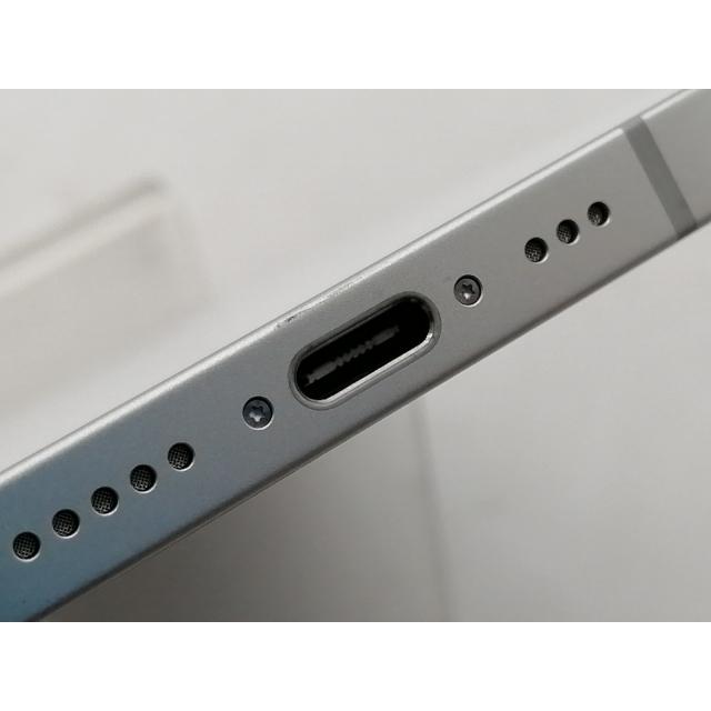 【中古】Apple docomo 【SIMフリー】iPhone 16e 512GB ホワイト MD274J/A【OSU301】保証期間１ヶ月【ランクA】の画像