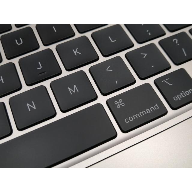 中古】Apple MacBook Air 15インチ CTO (M2,2023) スターライト M2(CPU