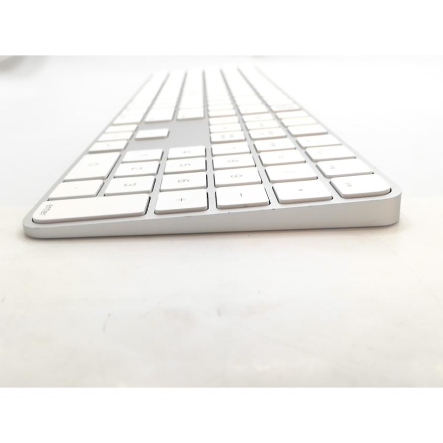 中古】Apple Magic Keyboard（テンキー付き/Appleシリコン搭載Mac用