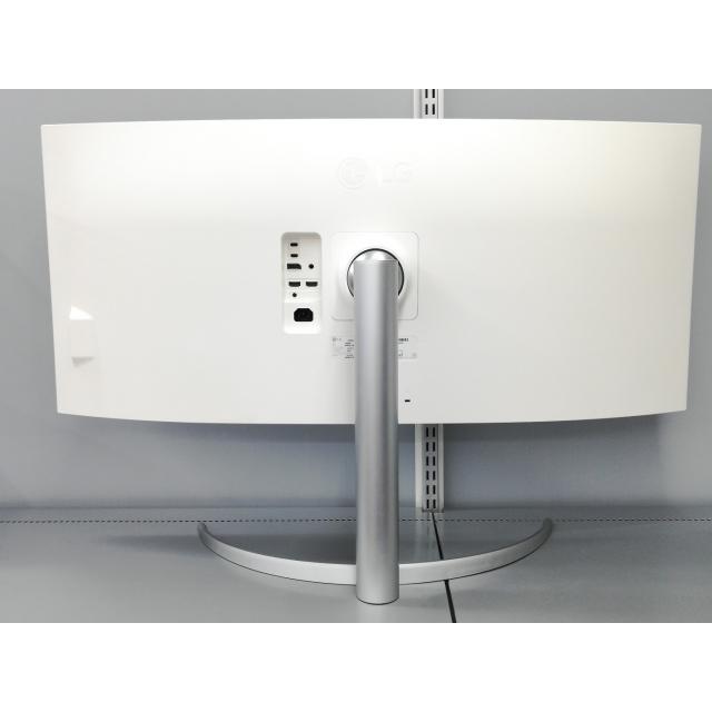 中古】LG電子 40WP95C-W [39.7インチ/5120x2160/Nano IPS/非光沢/USB-C