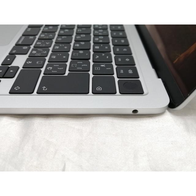 【中古】Apple MacBook Air 13インチ CTO (M3,2024) シルバー M3(CPU:8C/GPU:10C)/16G/256G【ECセンター】保証期間１ヶ月【ランクA】の画像