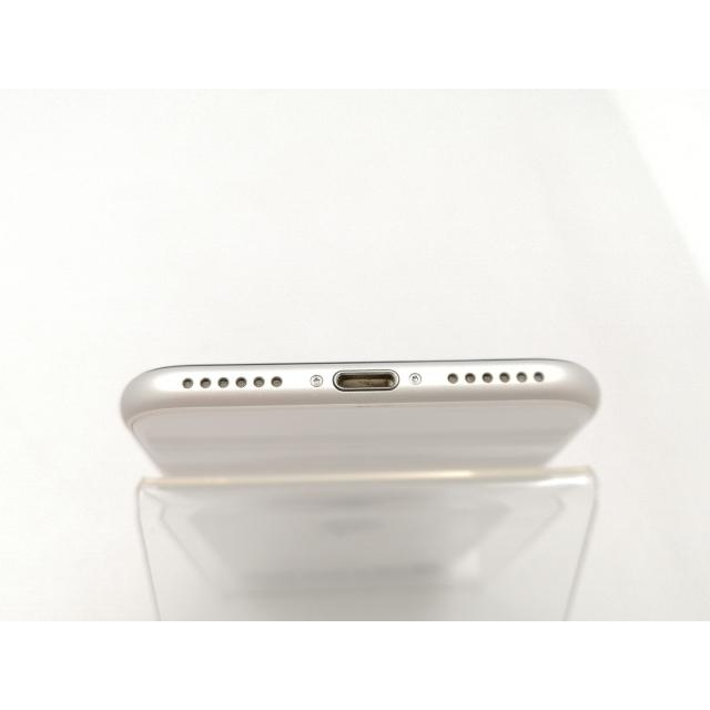 iPhone SE（第2世代） 【中古】Apple docomo 【SIMロック解除済み