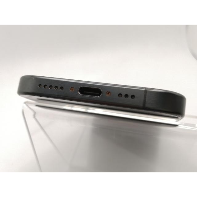【中古】Apple 国内版 【SIMフリー】 iPhone 15 Pro 128GB ブラックチタニウム MTU73J/A【川崎駅前】保証期間１ヶ月【ランクB】の画像