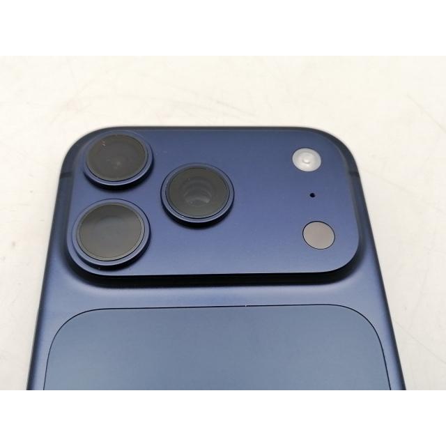 中古】Apple 国内版 【SIMフリー】 iPhone 17 Pro 256GB ディープ