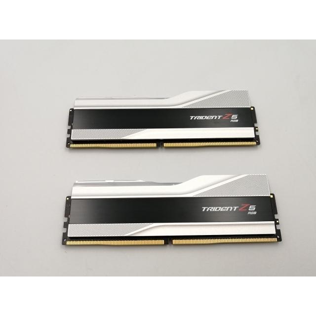 32GB x 2枚 (64GB)DDR5 デスクトップメモリバー 新品未使用 CP2K32G60C40U5B デスクトップ用 DDR5 SDRAM（288pin） 64GB(32GB × 2