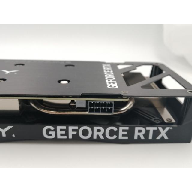 中古 PNY GeForce RTX 4060 8GB グラフィックボード Amazon | PNY Technologies GeForce RTX 4060 8GB STANDARD DUAL FAN