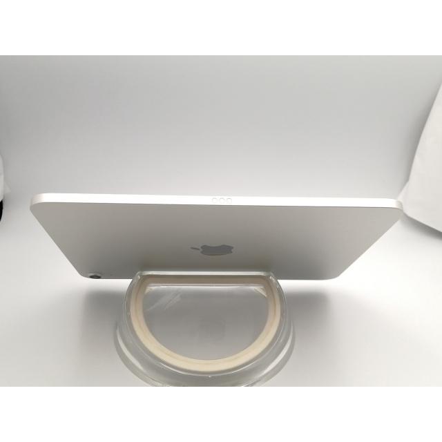 【中古】Apple 【Wi-Fi】 iPad（A16/2025） 128GB シルバー MD3Y4J/A【ECセンター】保証期間１ヶ月【ランクA】 |  | 03