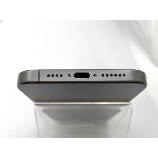 【中古】Apple 国内版 【SIMフリー】 iPhone 15 Pro Max 256GB ブラックチタニウム MU6P3J/A【ECセンター】保証期間１ヶ月【ランクA】の画像