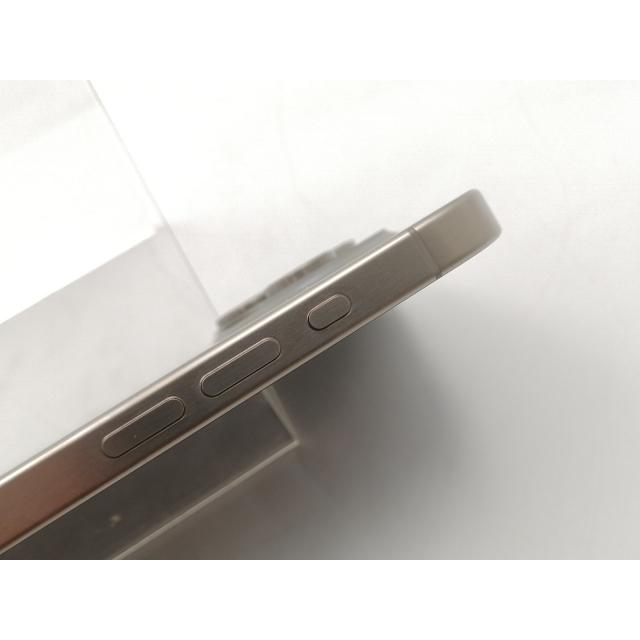 【中古】Apple 国内版 【SIMフリー】 iPhone 15 Pro Max 256GB ナチュラルチタニウム MU6R3J/A【ECセンター】保証期間１ヶ月【ランクA】の画像