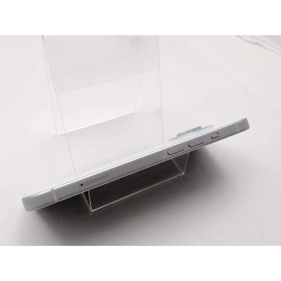【中古】Apple docomo 【SIMフリー】 iPhone 15 256GB ブルー MTMR3J/A【ECセンター】保証期間１ヶ月【ランクA】の画像