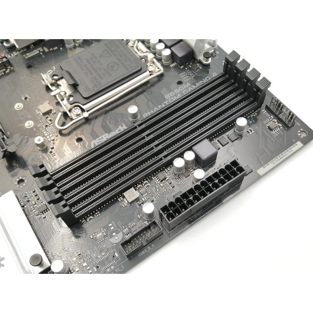 中古】ASRock B660M Phantom Gaming 4 B660(DDR4)/LGA1700/MicroATX