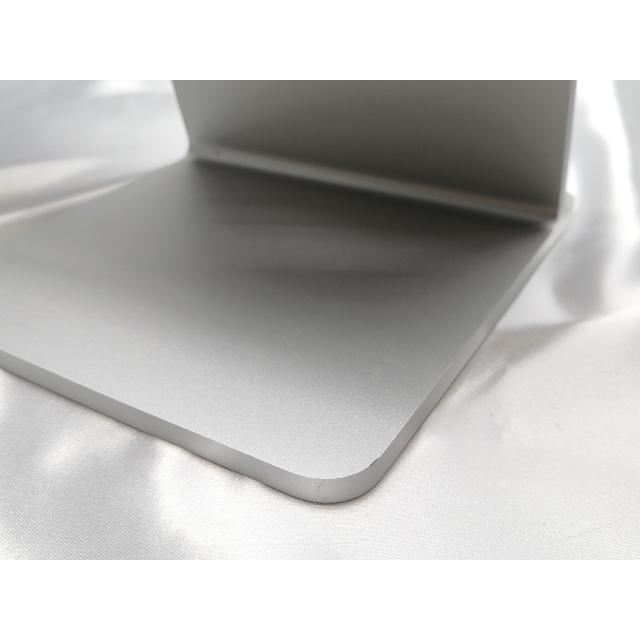 【中古】Apple iMac 24インチ 4.5K Retinaディスプレイ M3(CPU:8C/GPU:10C) 8GB/256GB シルバー MQRJ3J/A (M3・2023)【ECセンター】保証期間１ヶ月【ランクB】の画像