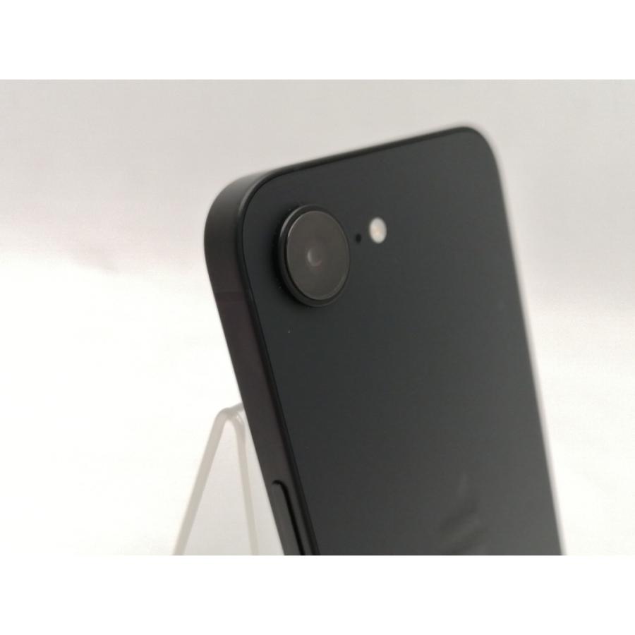 【中古】Apple 国内版 【SIMフリー】 iPhone 16e 128GB ブラック MD1Q4J/A【ECセンター】保証期間１ヶ月【ランクA】の画像