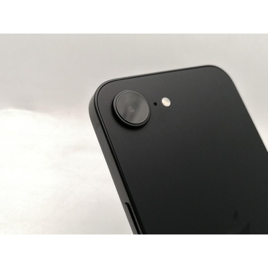 【中古】Apple 国内版 【SIMフリー】 iPhone 16e 128GB ブラック MD1Q4J/A【ECセンター】保証期間１ヶ月【ランクA】の画像