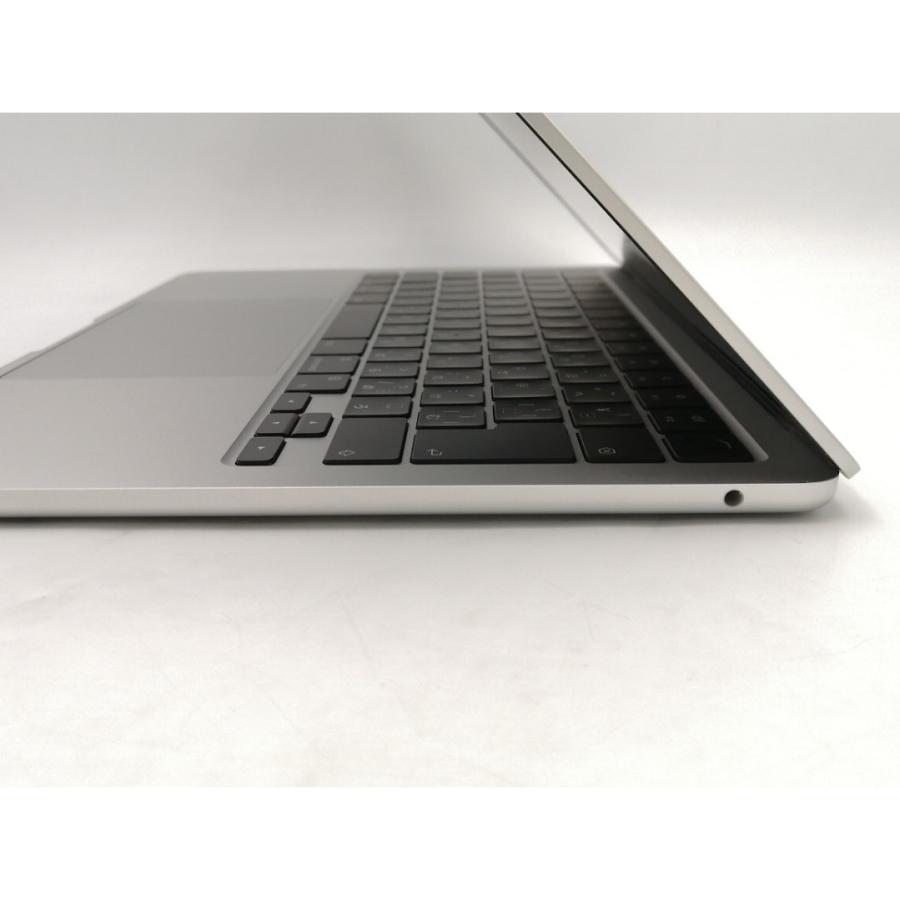 【中古】Apple MacBook Air 13インチ CTO (M3,2024) シルバー M3(CPU:8C/GPU:10C)/16G/1T【ECセンター】保証期間１ヶ月【ランクA】の画像