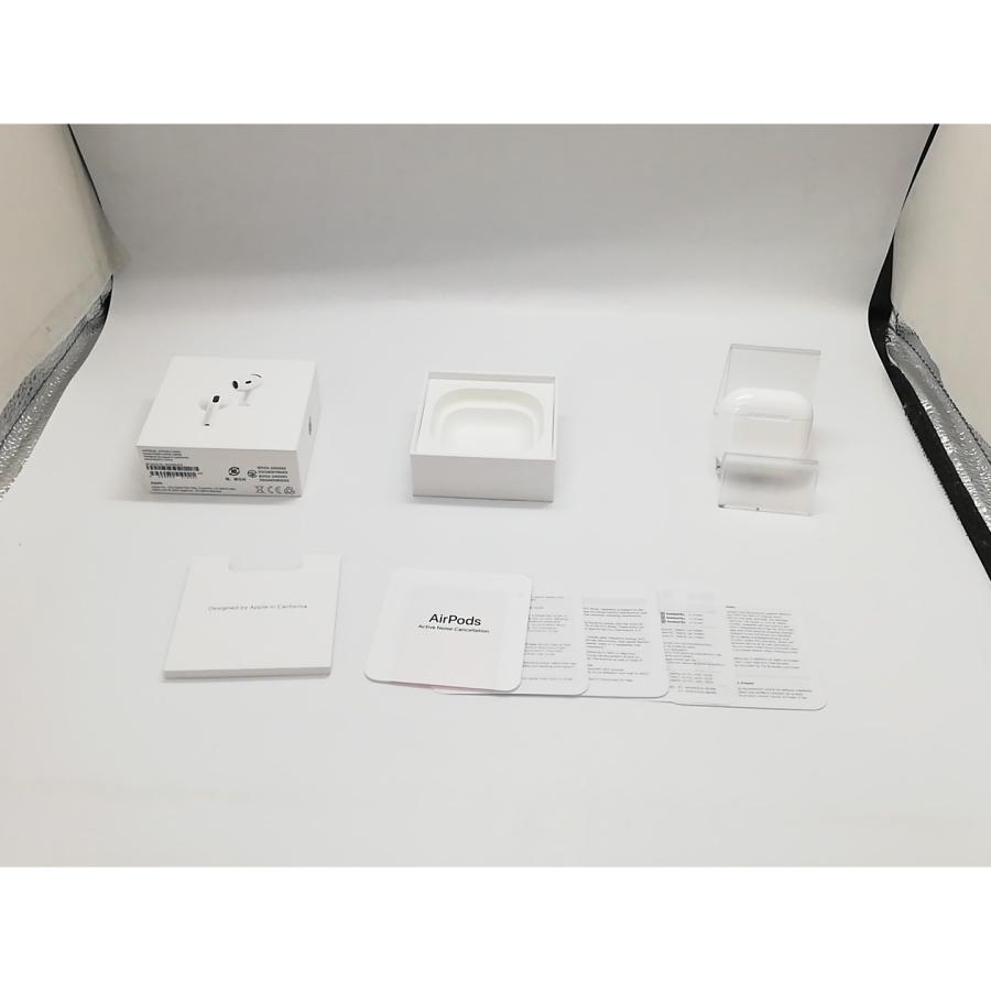 中古】Apple AirPods 4 アクティブノイズキャンセリング搭載モデル