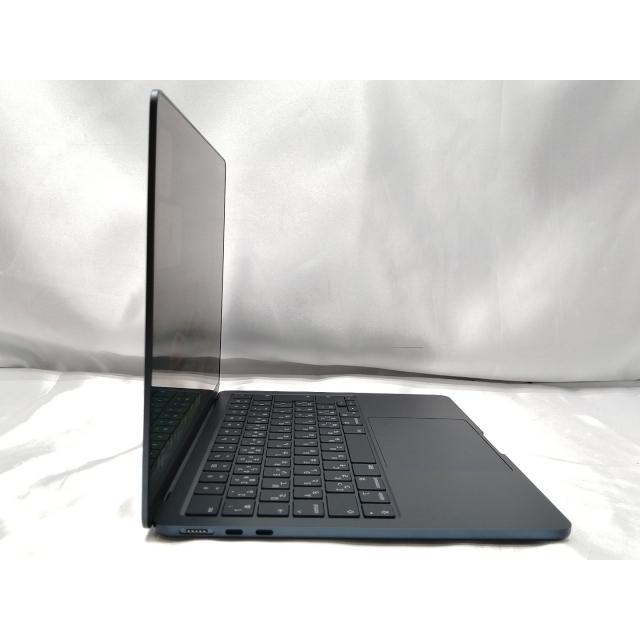 【中古】Apple MacBook Air 13インチ M2(CPU:8C/GPU:8C) 16GB/256GB ミッドナイト MC7X4J/A (M2,2022)【ECセンター】保証期間１ヶ月【ランクB】の画像