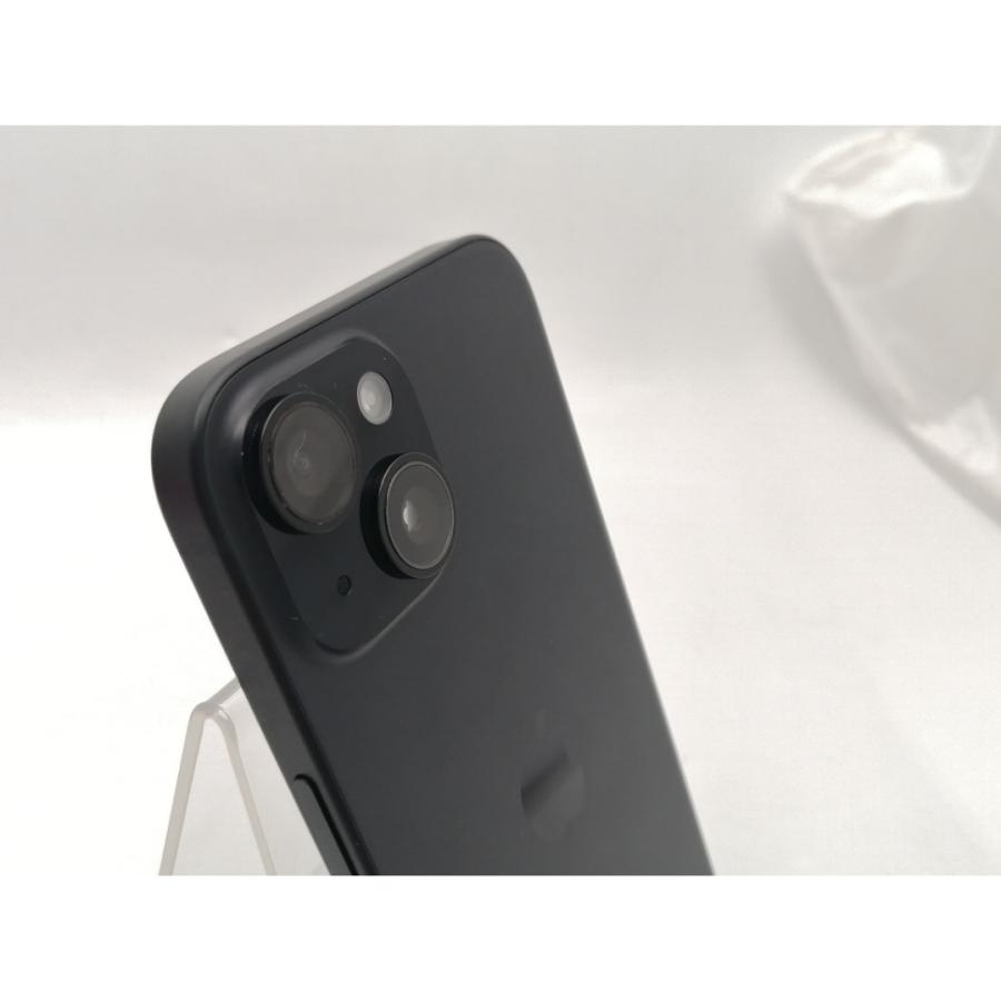 【中古】Apple SoftBank 【SIMフリー】 iPhone 15 128GB ブラック MTMH3J/A【ECセンター】保証期間１ヶ月【ランクB】の画像