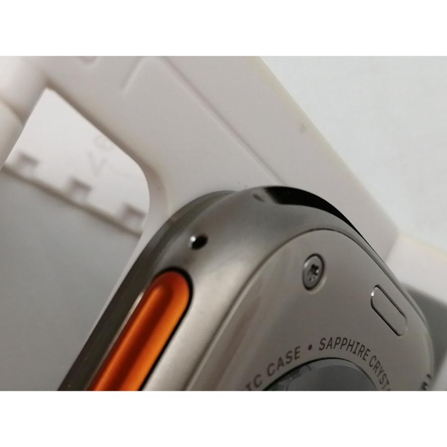 【中古】Apple Apple Watch Ultra 49mm Cellular チタニウムケース (バンド無し)【ECセンター】保証期間１ヶ月【ランクA】の画像