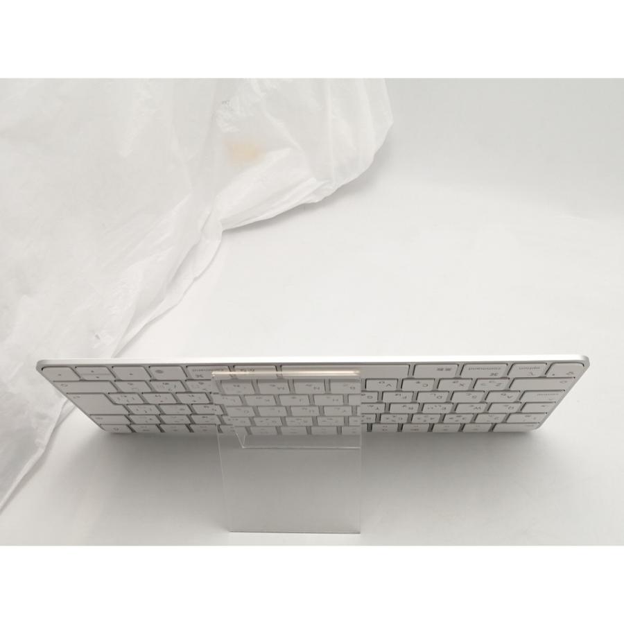ジャンク品扱い　Apple　 Magickeyboard A2975 白　中古品 ジャンク品扱い Apple Magickeyboard A2975 白 中古品 Magic Keyboard