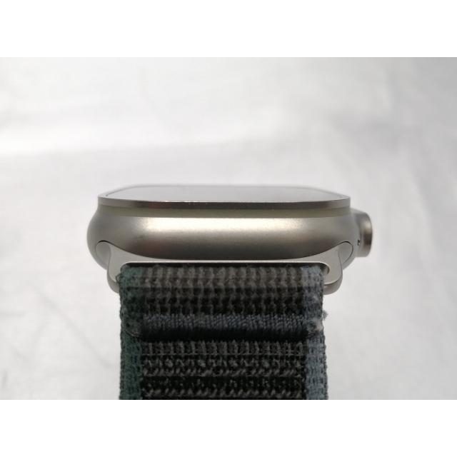【中古】Apple Apple Watch Ultra2 49mm Cellular チタニウムケース/ブルー/ブラックトレイルループ(M/L) MRF63J/A【ECセンター】保証期間１ヶ月【ランクB】の画像