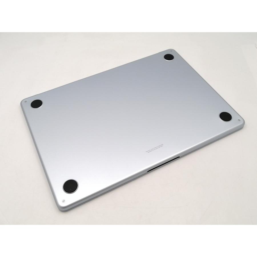 中古】Apple MacBook Air 13インチ CTO (M4, 2025) スカイブルー M4
